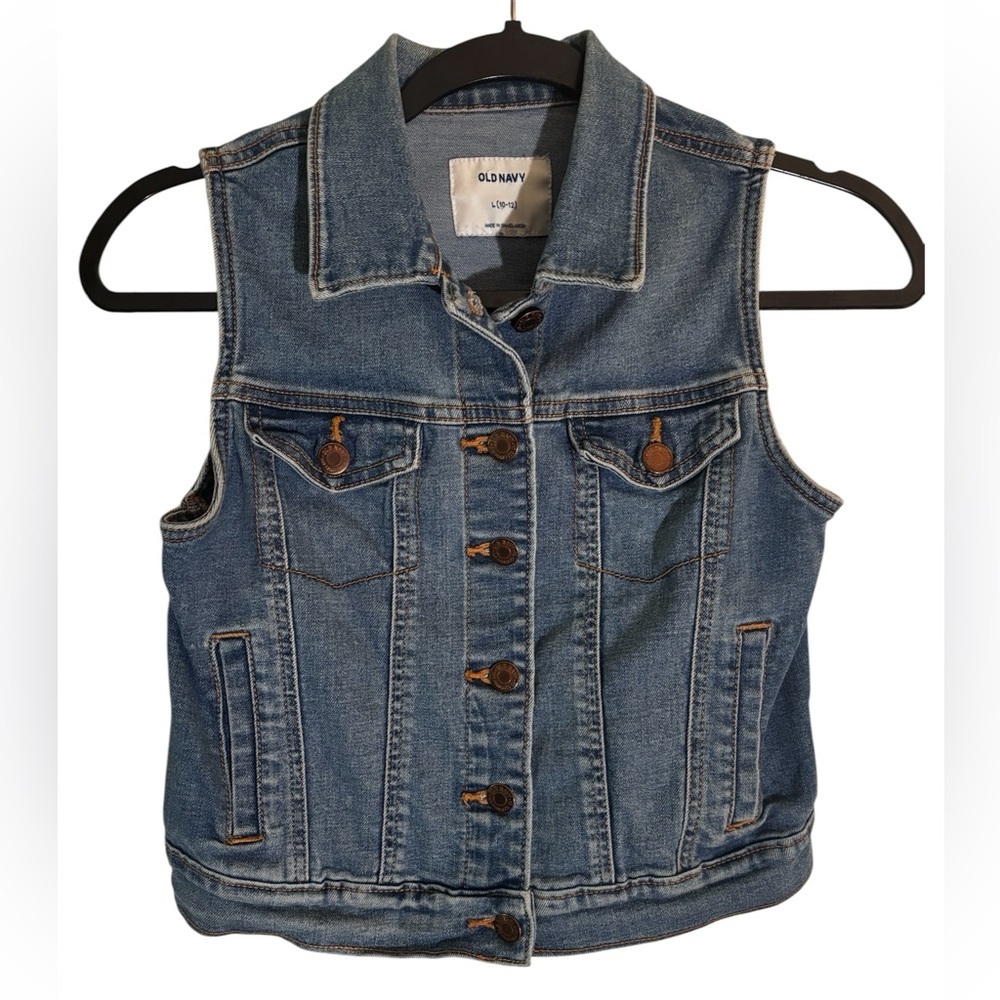 Trendy Old Navy Kid’s Classic Blue Denim Vest | Size 10/12